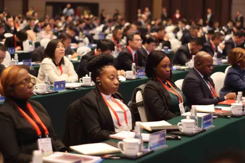 第七届丝博会暨中国东西部合作与投资贸易洽谈会在西安开幕