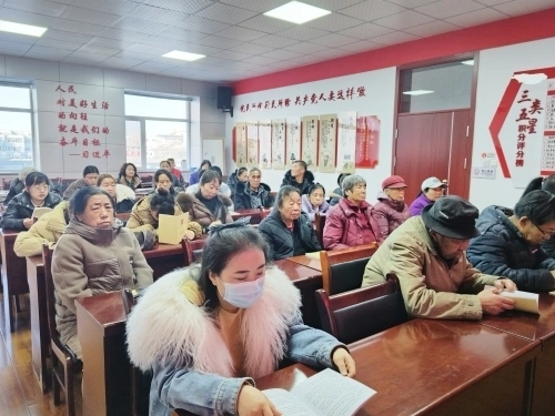 “读经典家风悟教子之道”新时代文明实践家风家教活动进社区